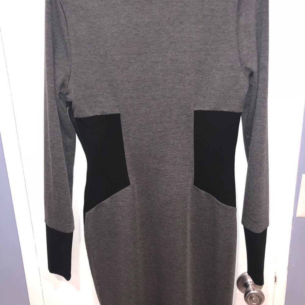 Dress - Picture 3 of 5